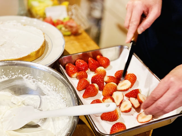 ケーキを手作りする