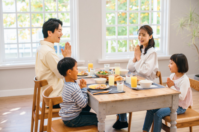 家族の食卓風景